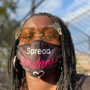 Meet your Posher, Sandy